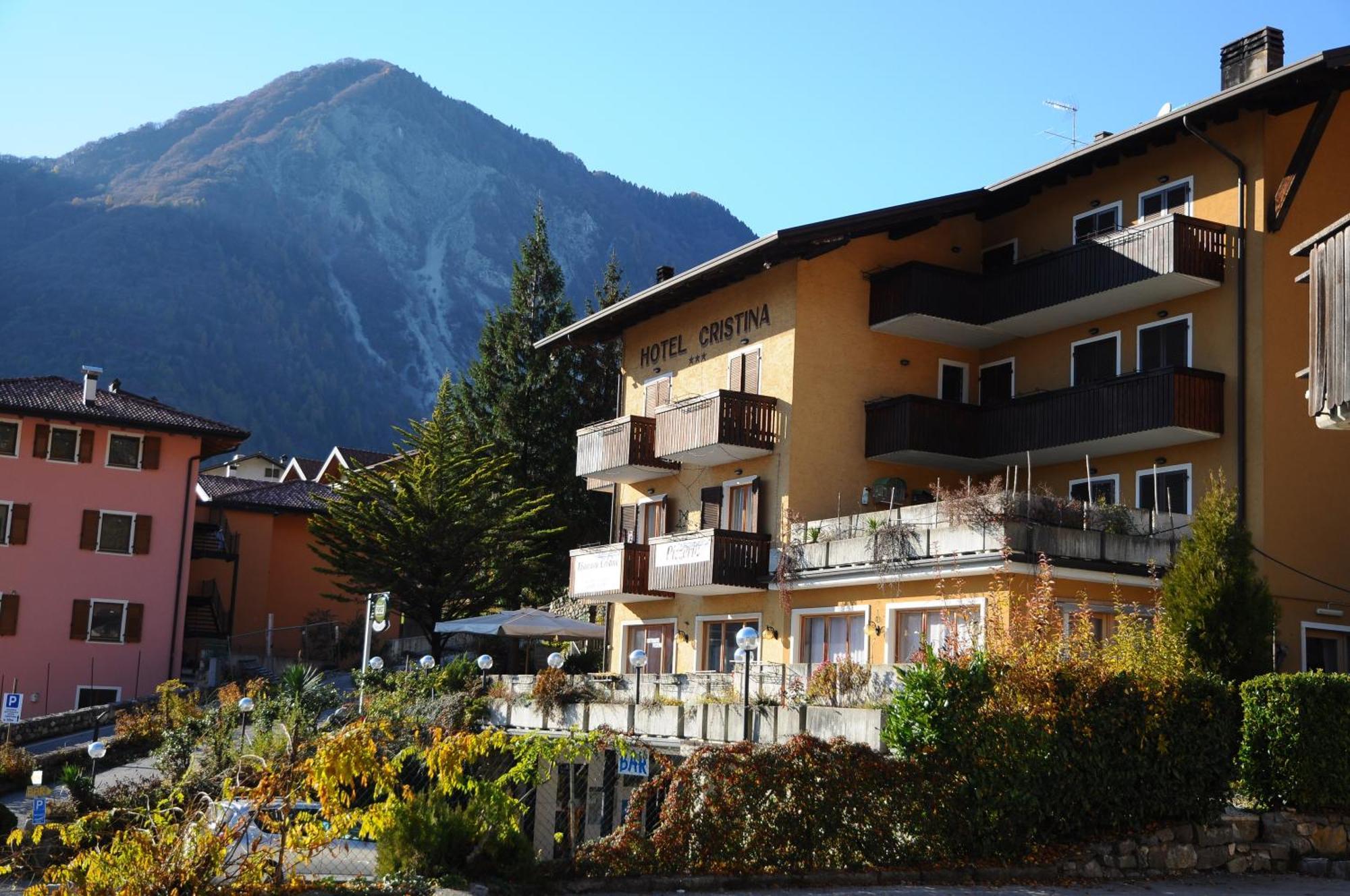 Hotel Cristina Тенно Экстерьер фото